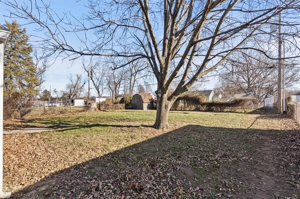 2319 S Cedar Avenue — photo 19