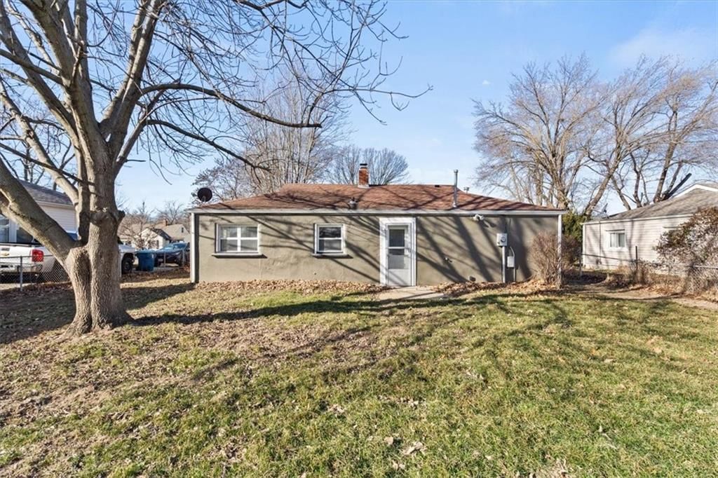 2319 S Cedar Avenue — photo 20