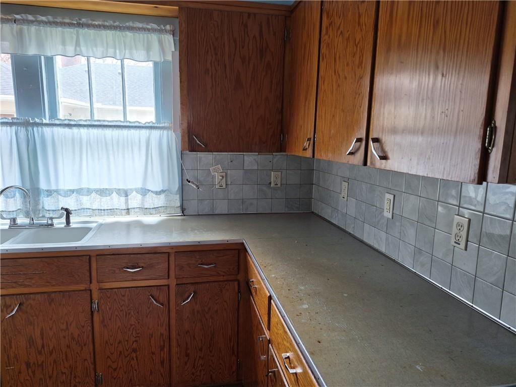 407 Parkway N/A — photo 15