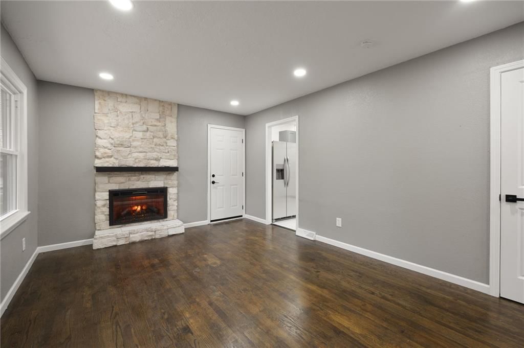 7700 E 48th Terrace — photo 5