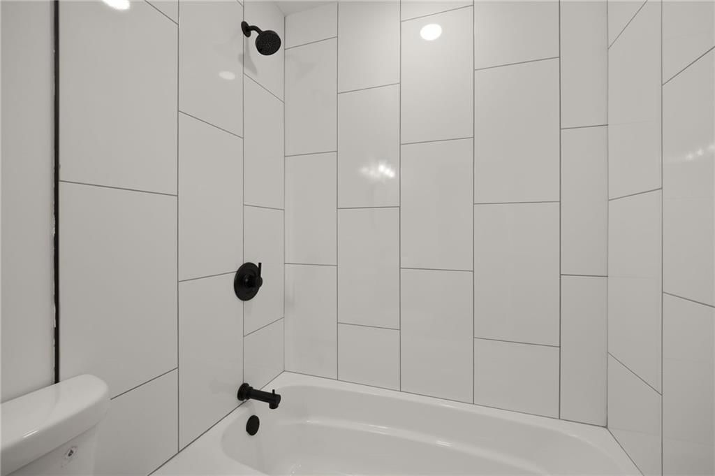 7700 E 48th Terrace — photo 14