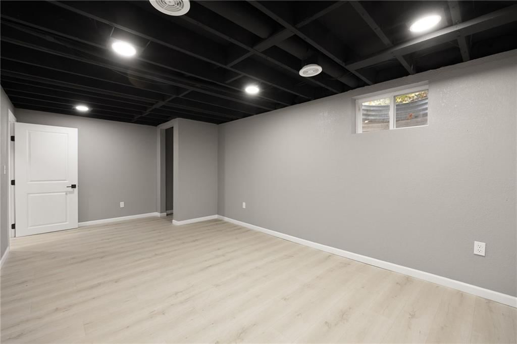 7700 E 48th Terrace — photo 31
