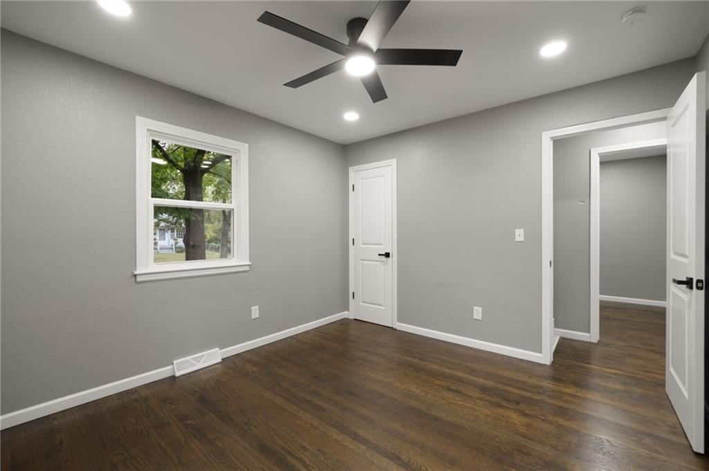 7700 E 48th Terrace — photo 34