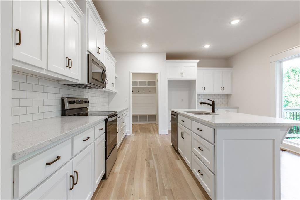 7360 NW Clore Drive — photo 3