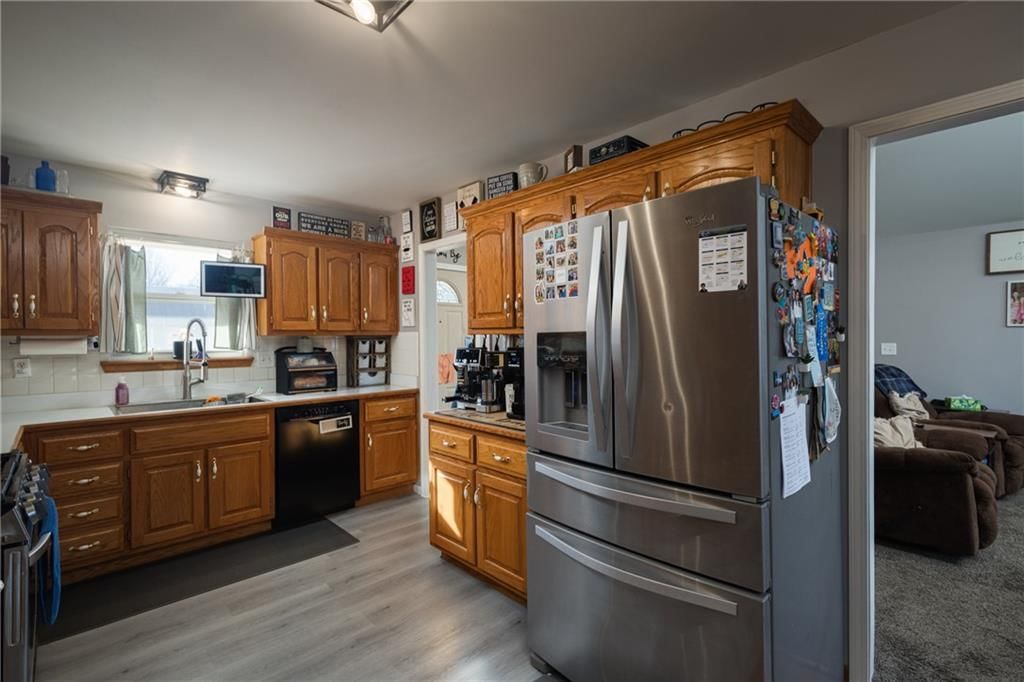 704 Oakwood Street — photo 12