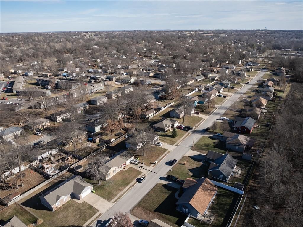704 Oakwood Street — photo 38