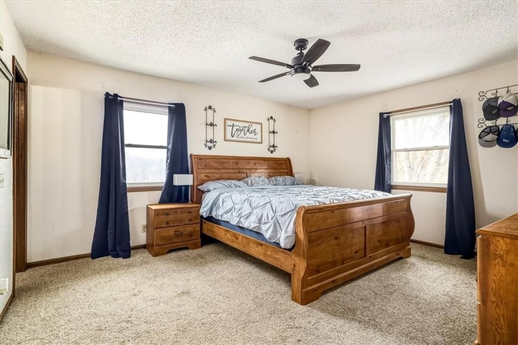 18123 Crestview Circle — photo 20