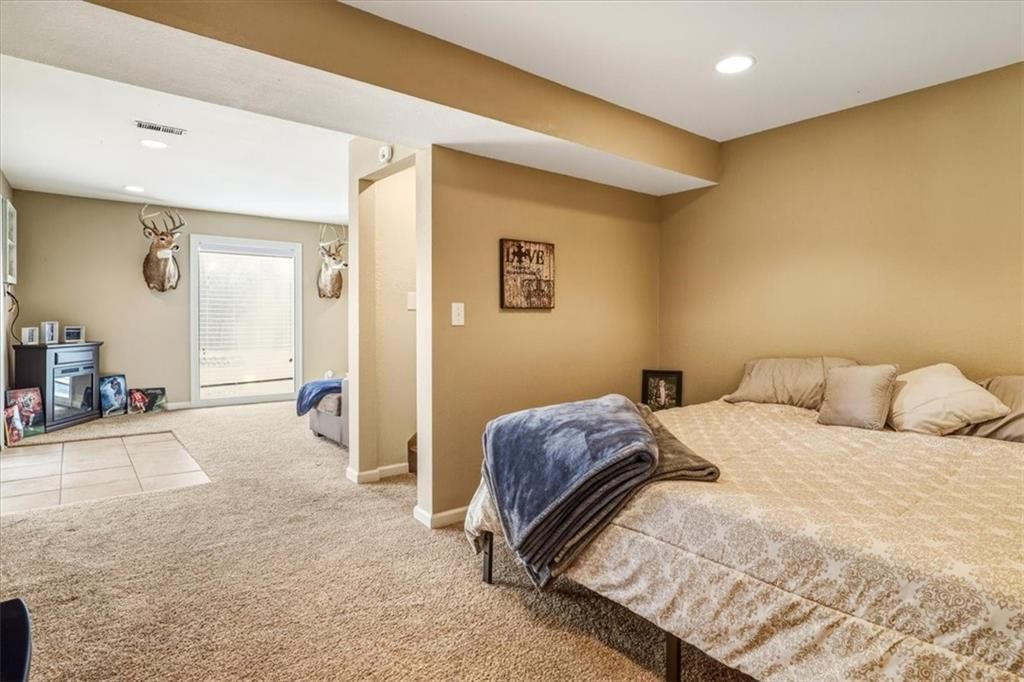 18123 Crestview Circle — photo 29