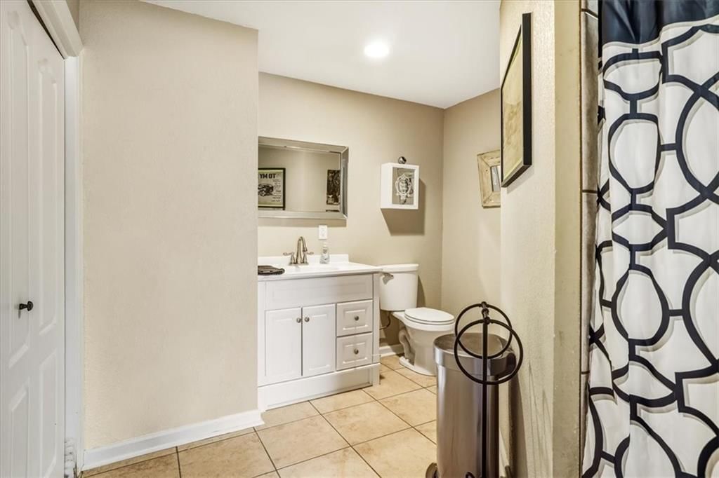 18123 Crestview Circle — photo 30