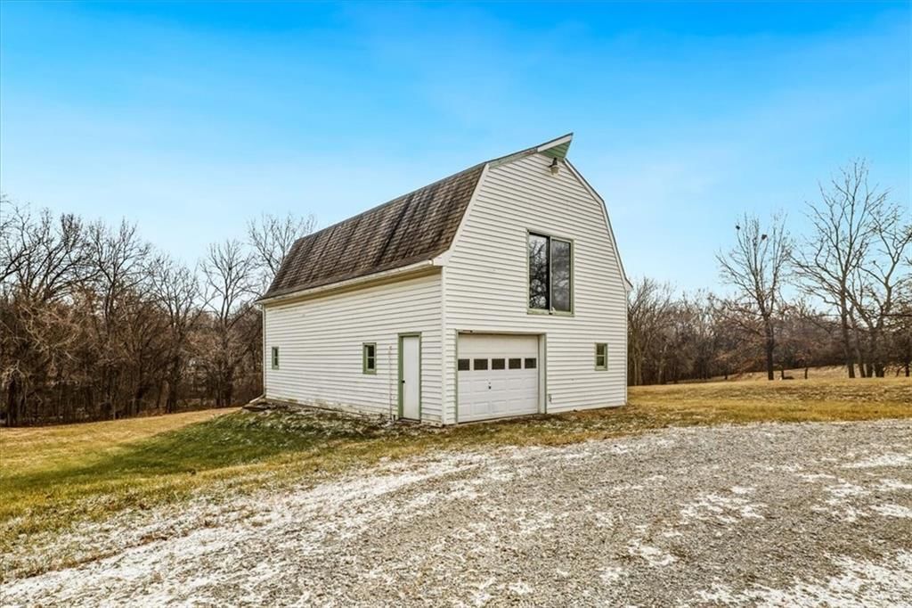 18123 Crestview Circle — photo 35