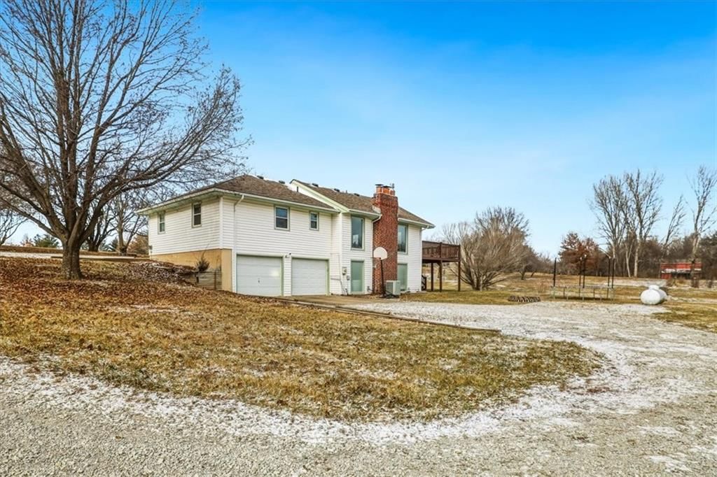 18123 Crestview Circle — photo 36