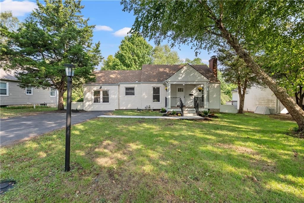9804 E 68th Street, Raytown, MO