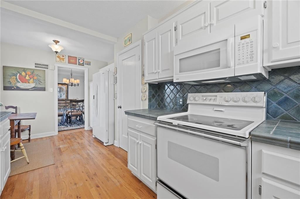 5347 Canterbury Road — photo 16