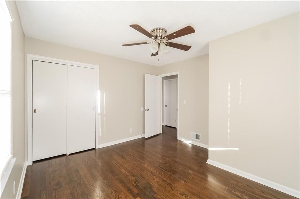 5715 Lathrop Avenue — photo 11