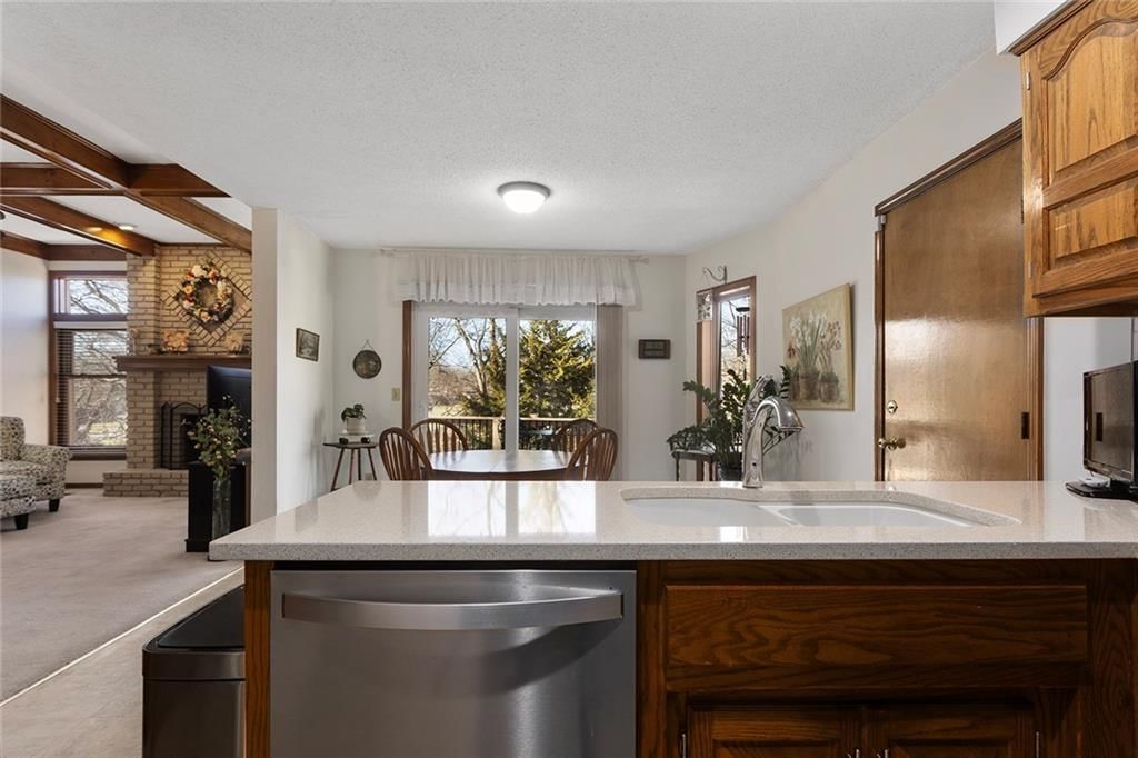 7806 N WOODLAND Avenue — photo 10
