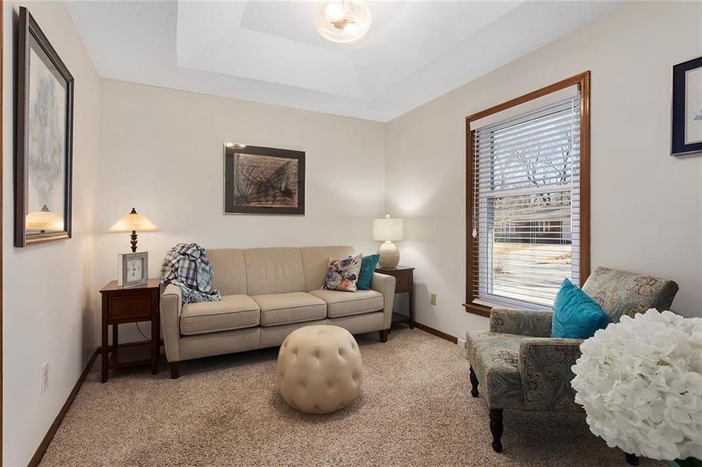 7806 N WOODLAND Avenue — photo 12