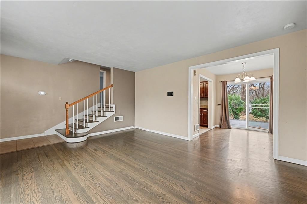 2405 NE 48TH Street — photo 9