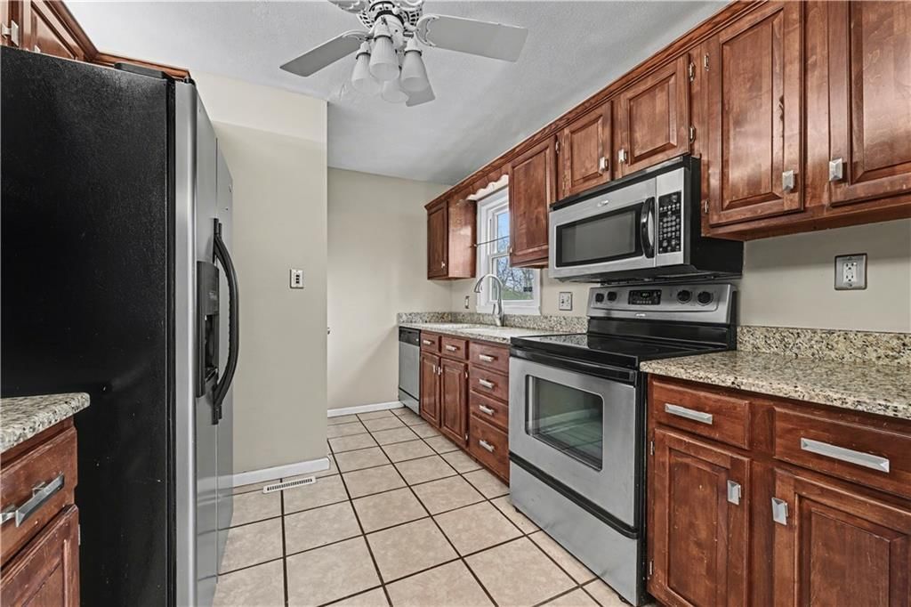 2405 NE 48TH Street — photo 11
