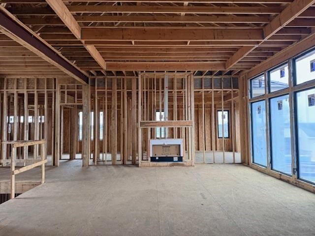 Photo 7 of 50 - 13701 Guilford Road, Leawood, KS 66224