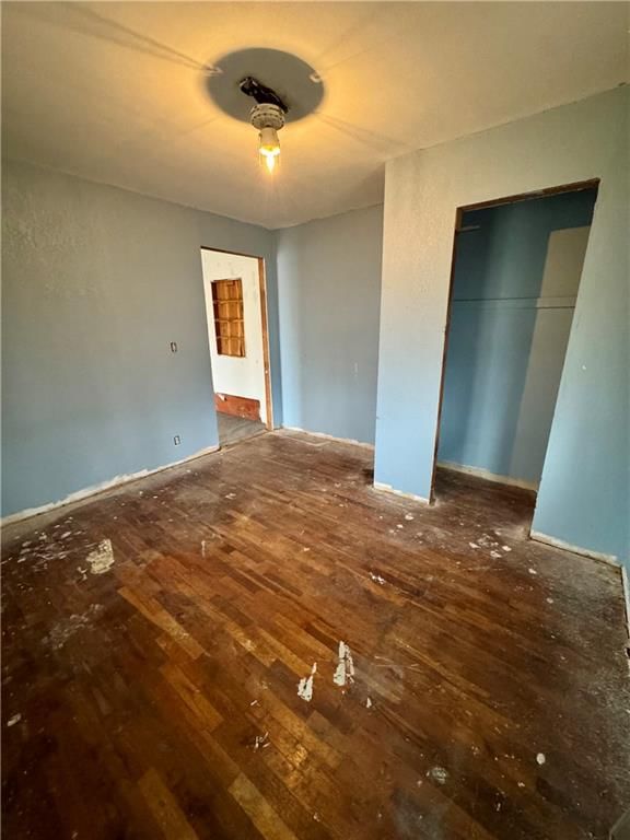 303 S Commercial Street — photo 13