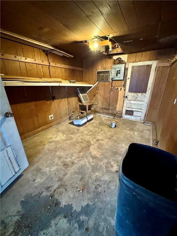 303 S Commercial Street — photo 16