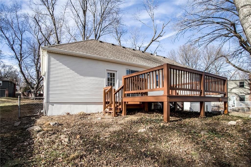 9705 Benson Street — photo 27