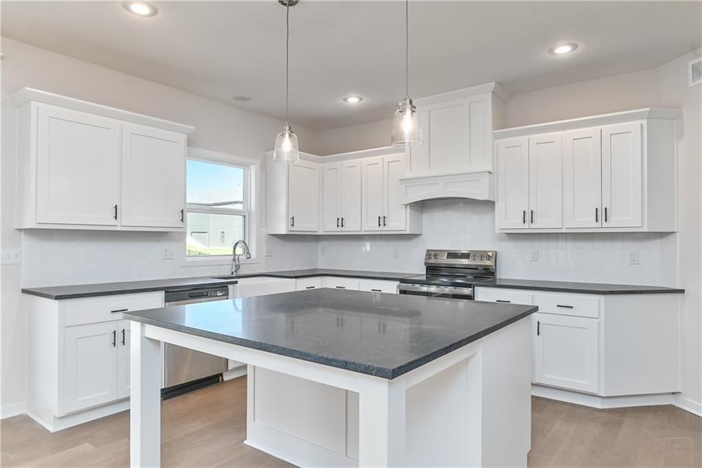 6122 Lewis Drive — photo 13