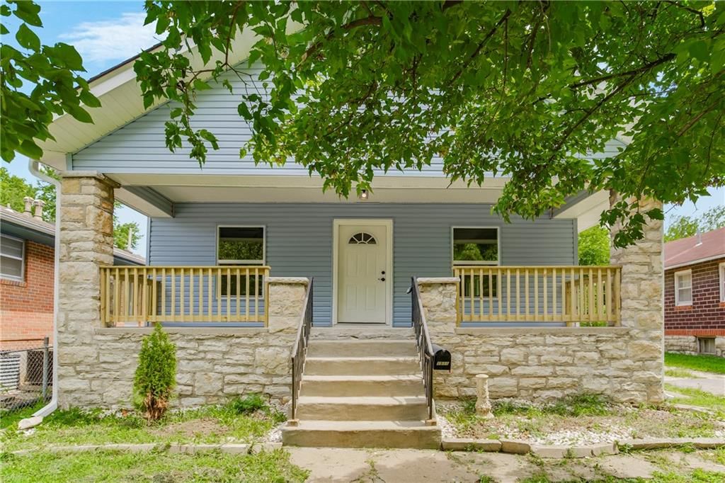 1511 S Evanston Street — photo 4