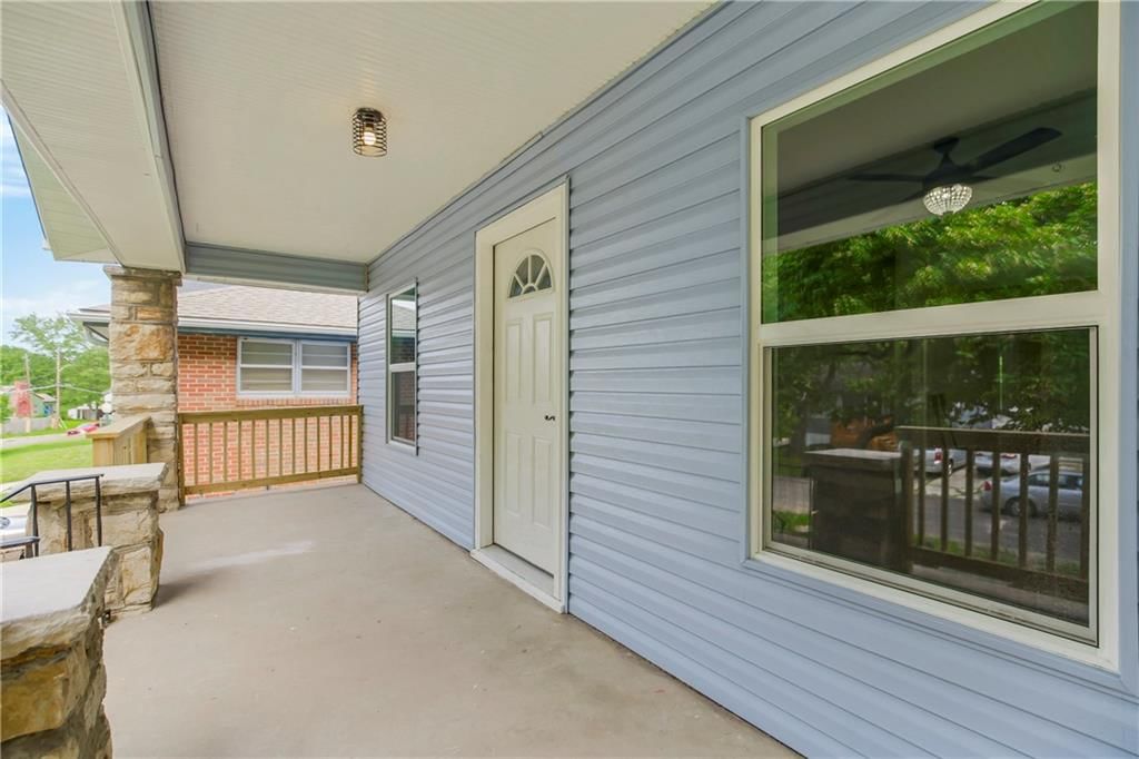 1511 S Evanston Street — photo 5