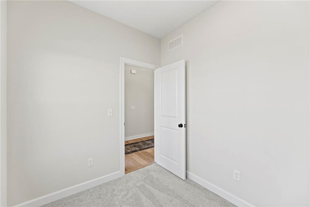 20703 Emerald Street — photo 31