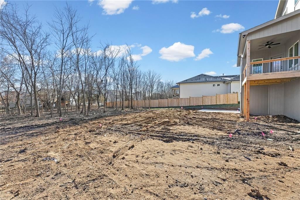 20703 Emerald Street — photo 36