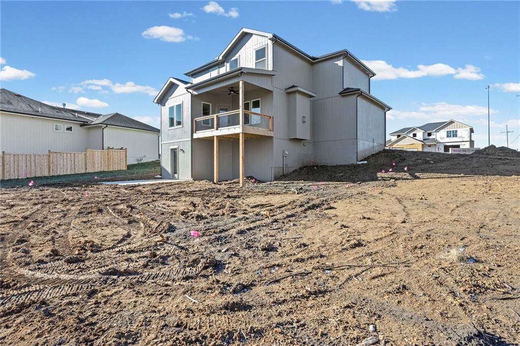20703 Emerald Street — photo 37