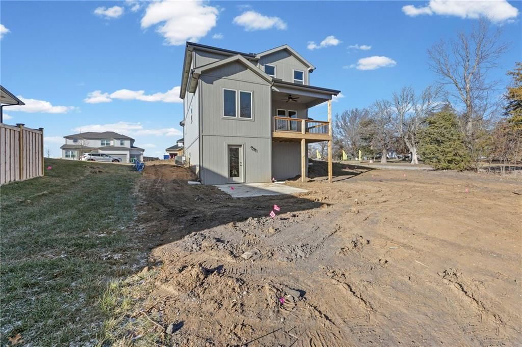 20703 Emerald Street — photo 38