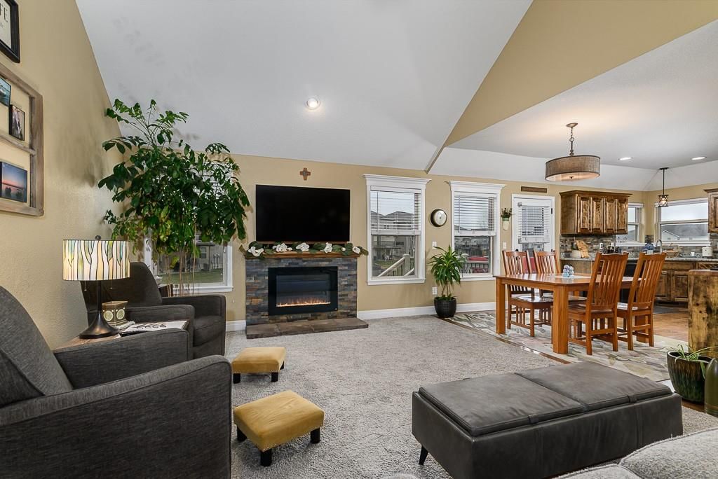 10507 Augusta Drive — photo 4