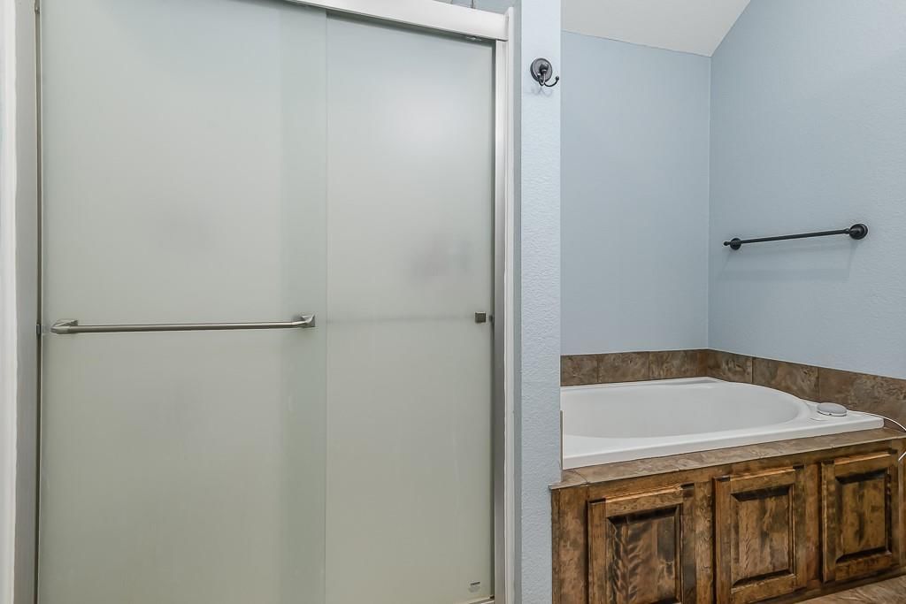 10507 Augusta Drive — photo 14