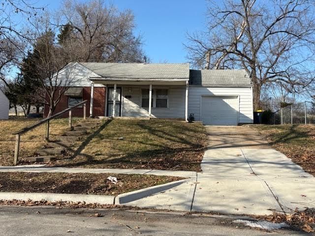 7924 Park Avenue, Kansas City, MO