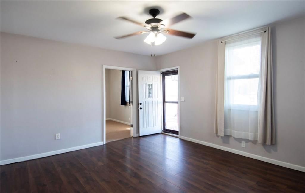 100 N Broadway Street — photo 3