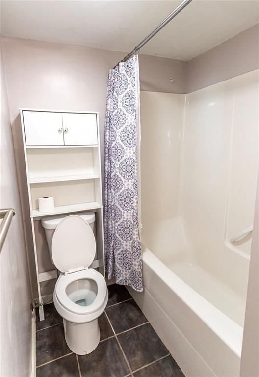 100 N Broadway Street — photo 11