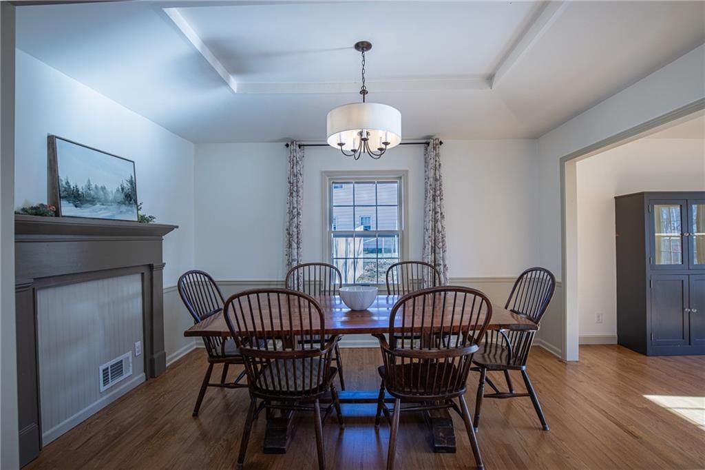 404 Hillcrest Circle — photo 15