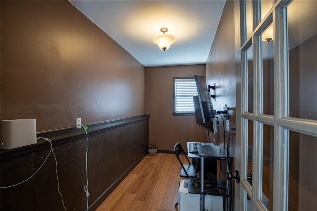 404 Hillcrest Circle — photo 29