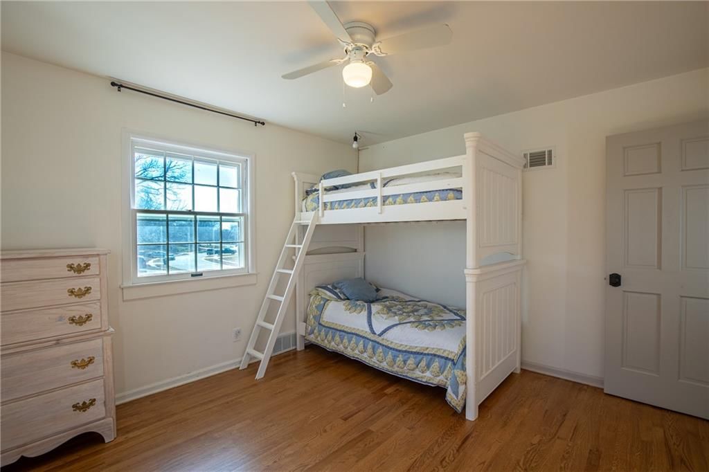 404 Hillcrest Circle — photo 39