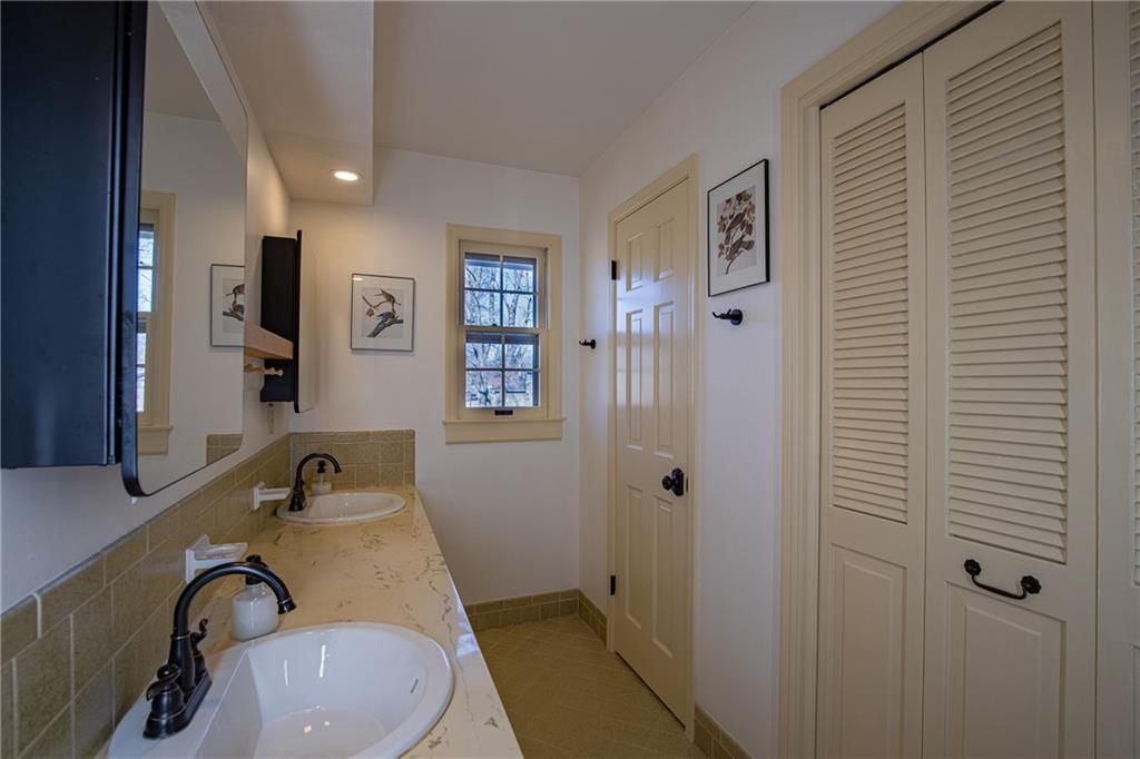 404 Hillcrest Circle — photo 46