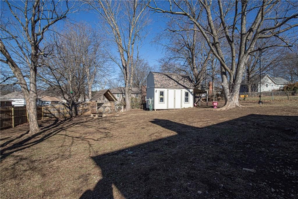 404 Hillcrest Circle — photo 53
