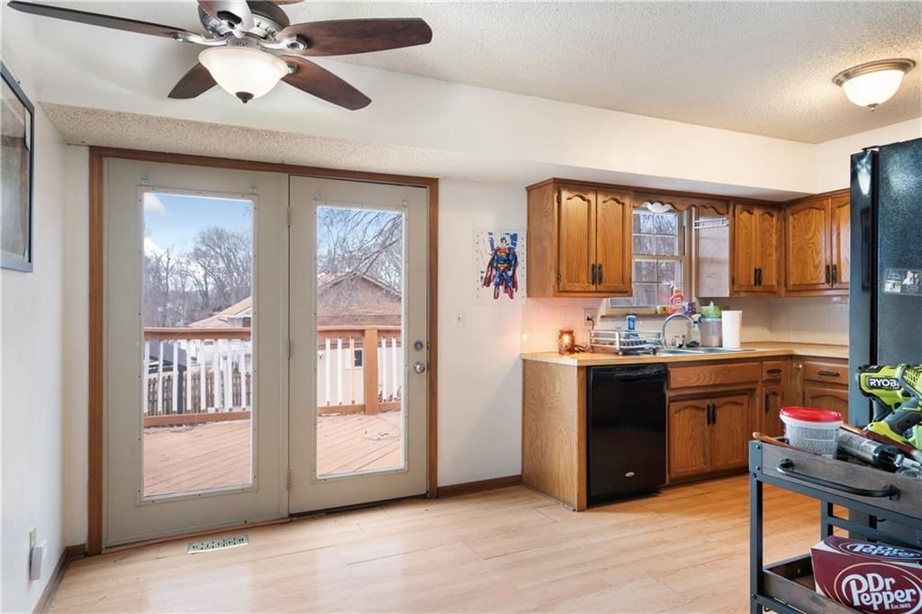 4800 N Bellaire Avenue — photo 12