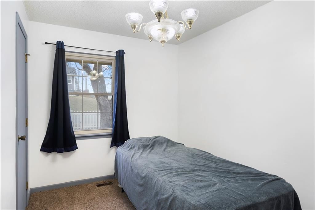 4800 N Bellaire Avenue — photo 17