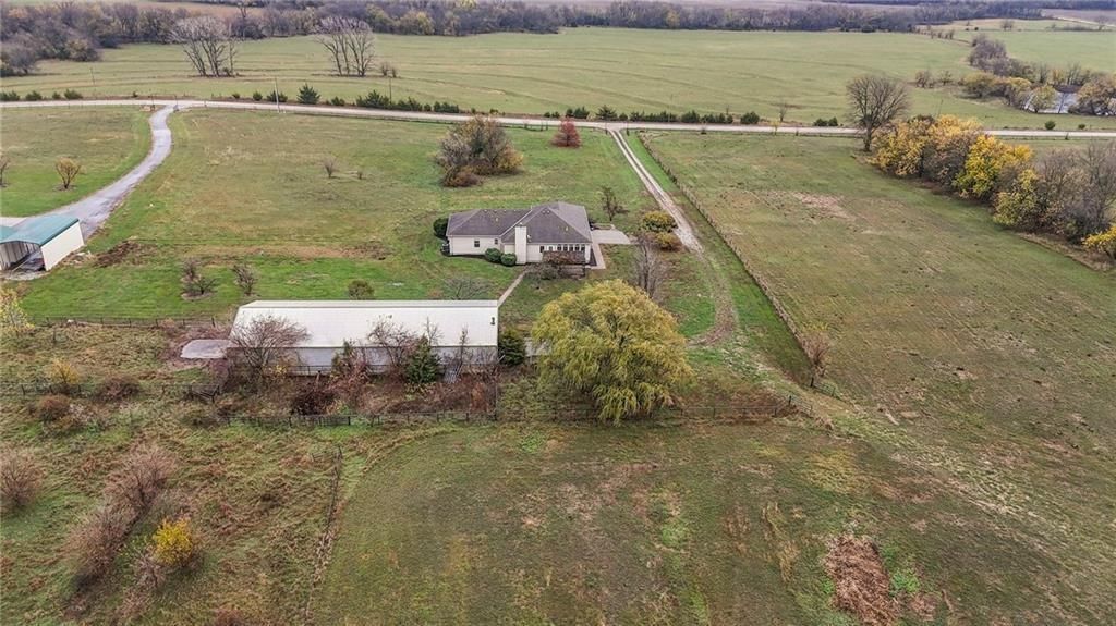 33270 Switzer Road — photo 3