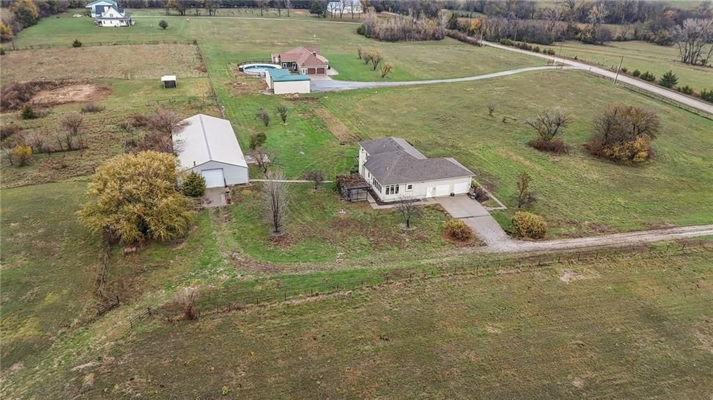 33270 Switzer Road — photo 4
