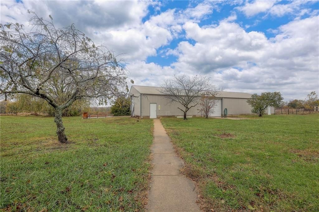 33270 Switzer Road — photo 33