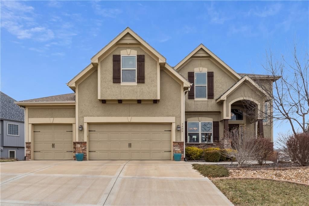 9404 N Summit Street, Kansas City, MO