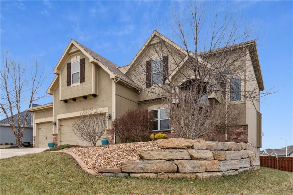 9404 N Summit Street — photo 4